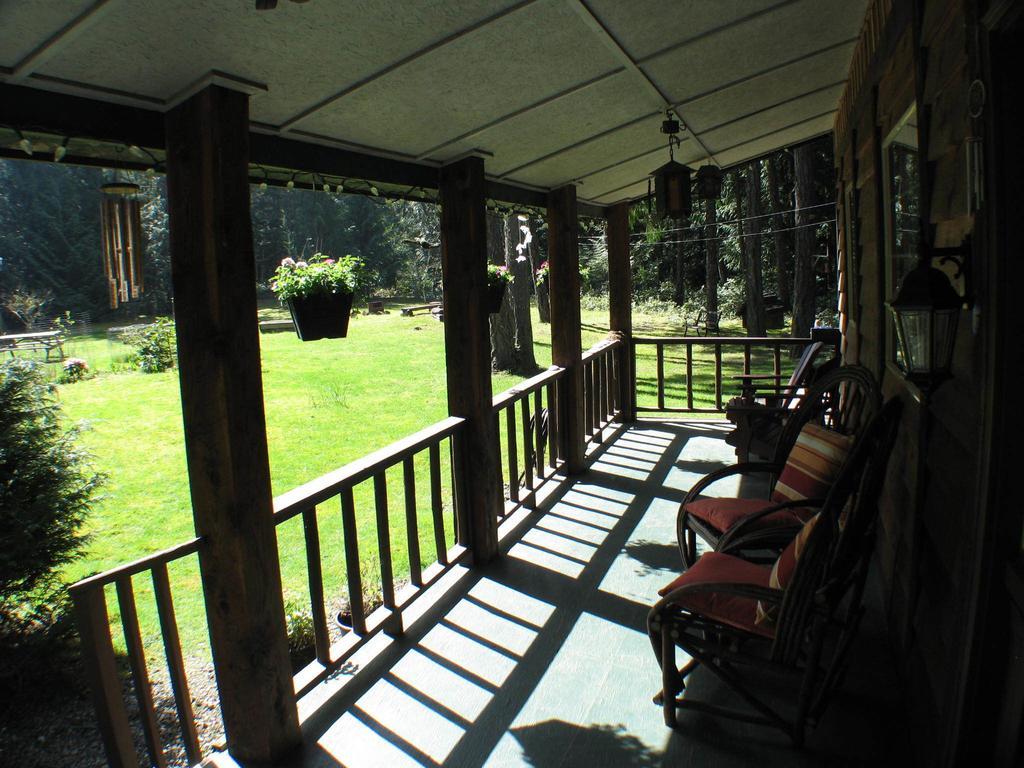 Cedar Song B&B Parksville Exteriör bild
