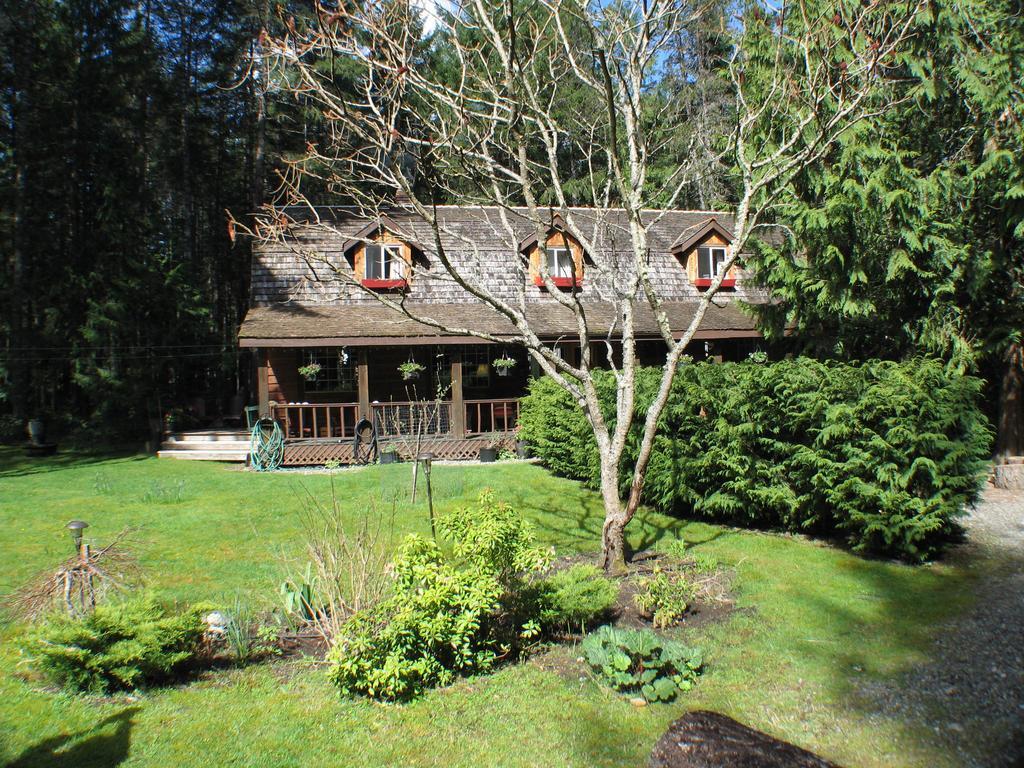 Cedar Song B&B Parksville Exteriör bild